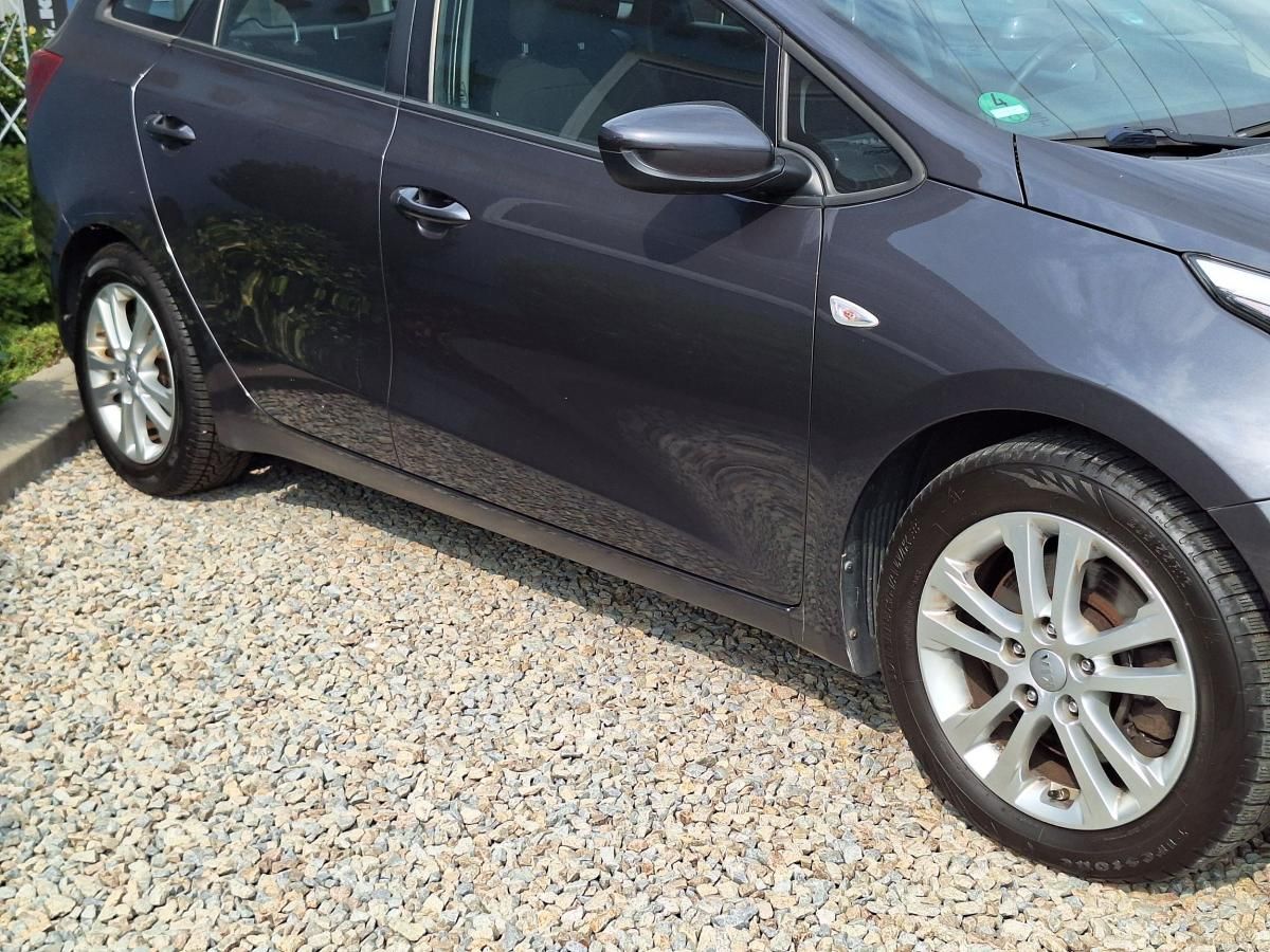 Kia Cee´d, 1,6CRDi 1. majitel, SERVISKA - fotka 4