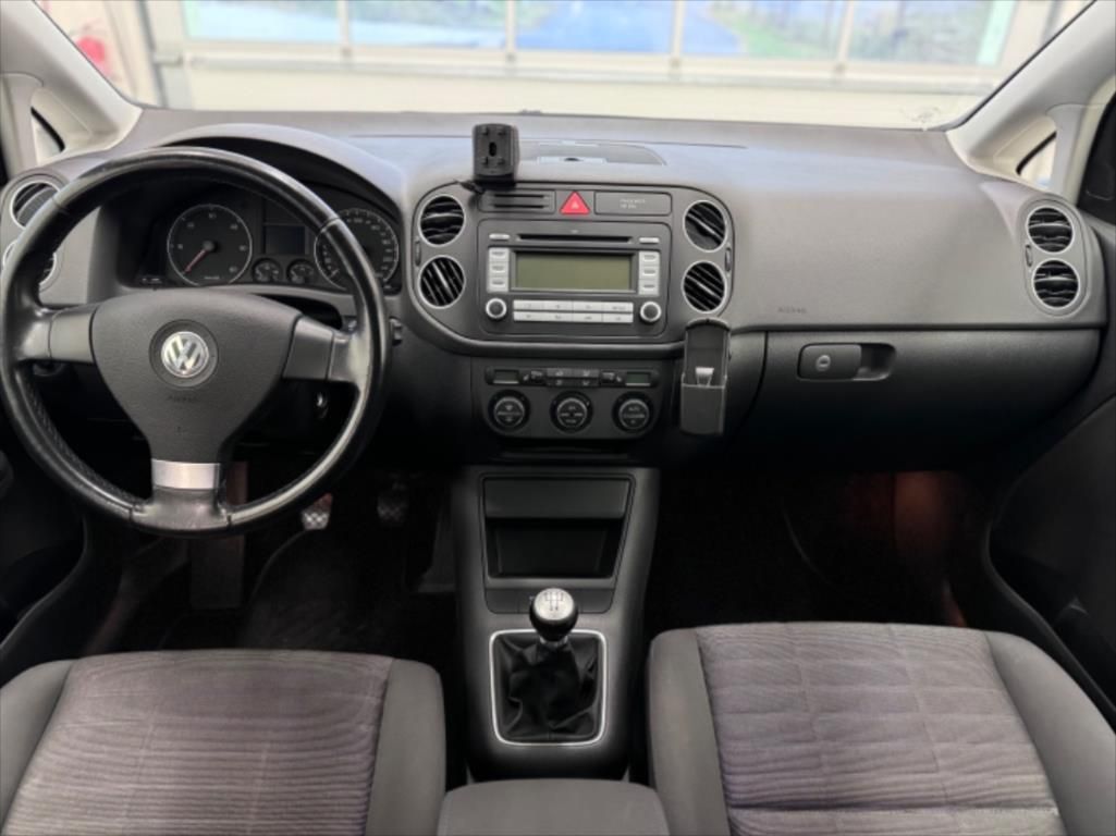 Volkswagen Golf Plus, 1,9 TDi*nový setrvačník* - fotka 5