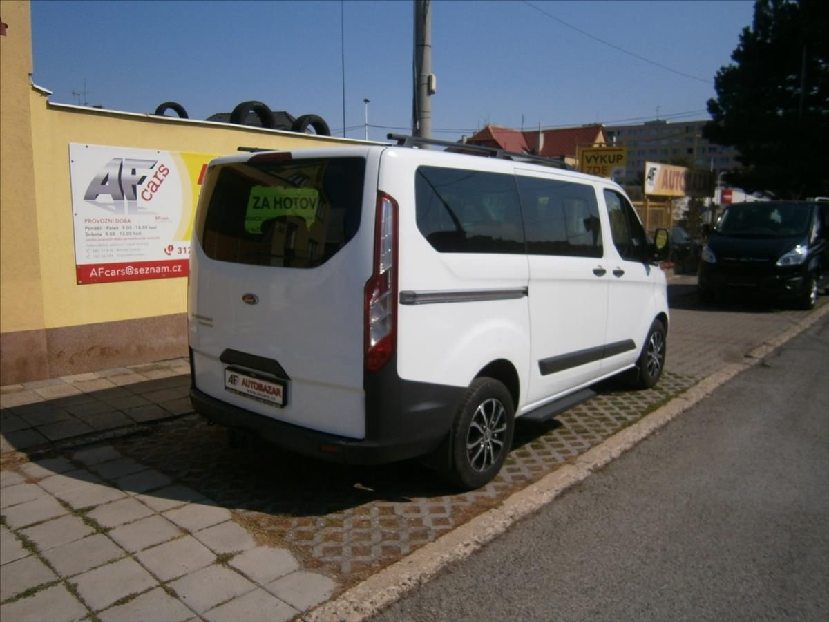 Ford Tourneo Custom, 2,2 TDCi 92kW KLIMA - fotka 6