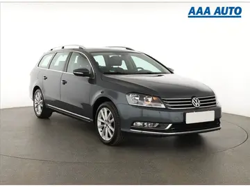 Volkswagen Passat, Highline 2.0 TDI, ČR,1.maj