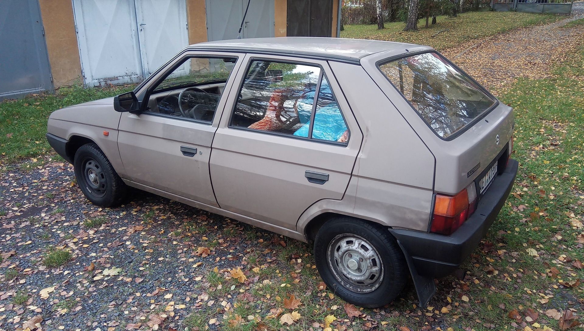 Škoda Favorit - fotka 2