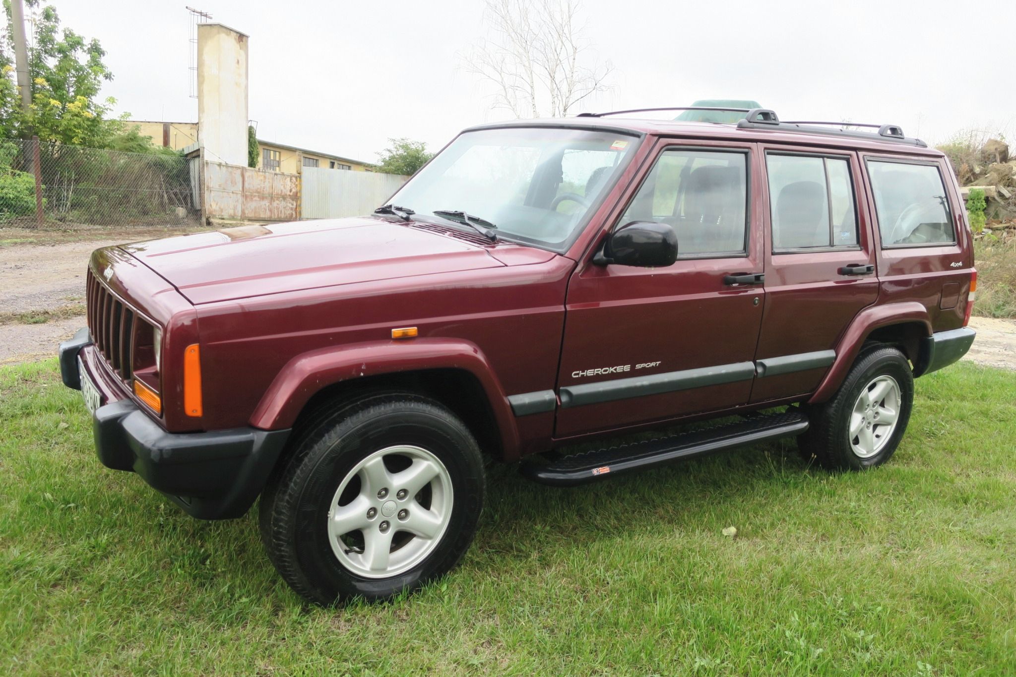 Jeep Cherokee, 2.5 TD SPORT, BEZ KOROZE !! - fotka 2