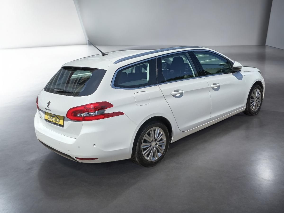 Peugeot 308, 1,5 BlueHDi 96kw Allure,S&S,ČR - fotka 4