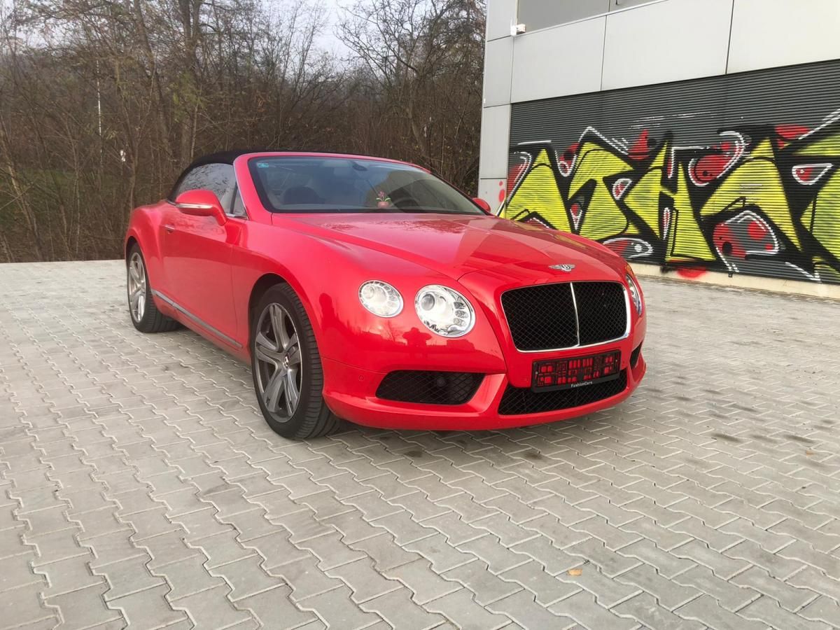 Bentley Continental GTC, V8-STAV NOVÉHO VOZU-SERVIS