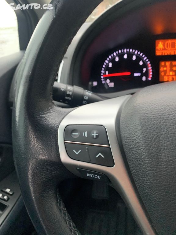 Toyota Avensis, fotka 15
