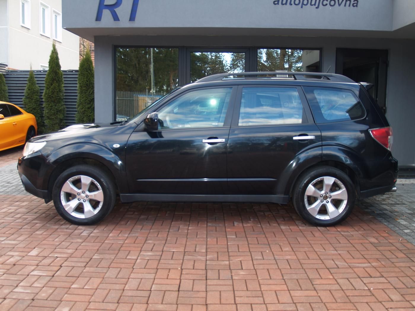 Subaru Forester, 2,0TD - fotka 2