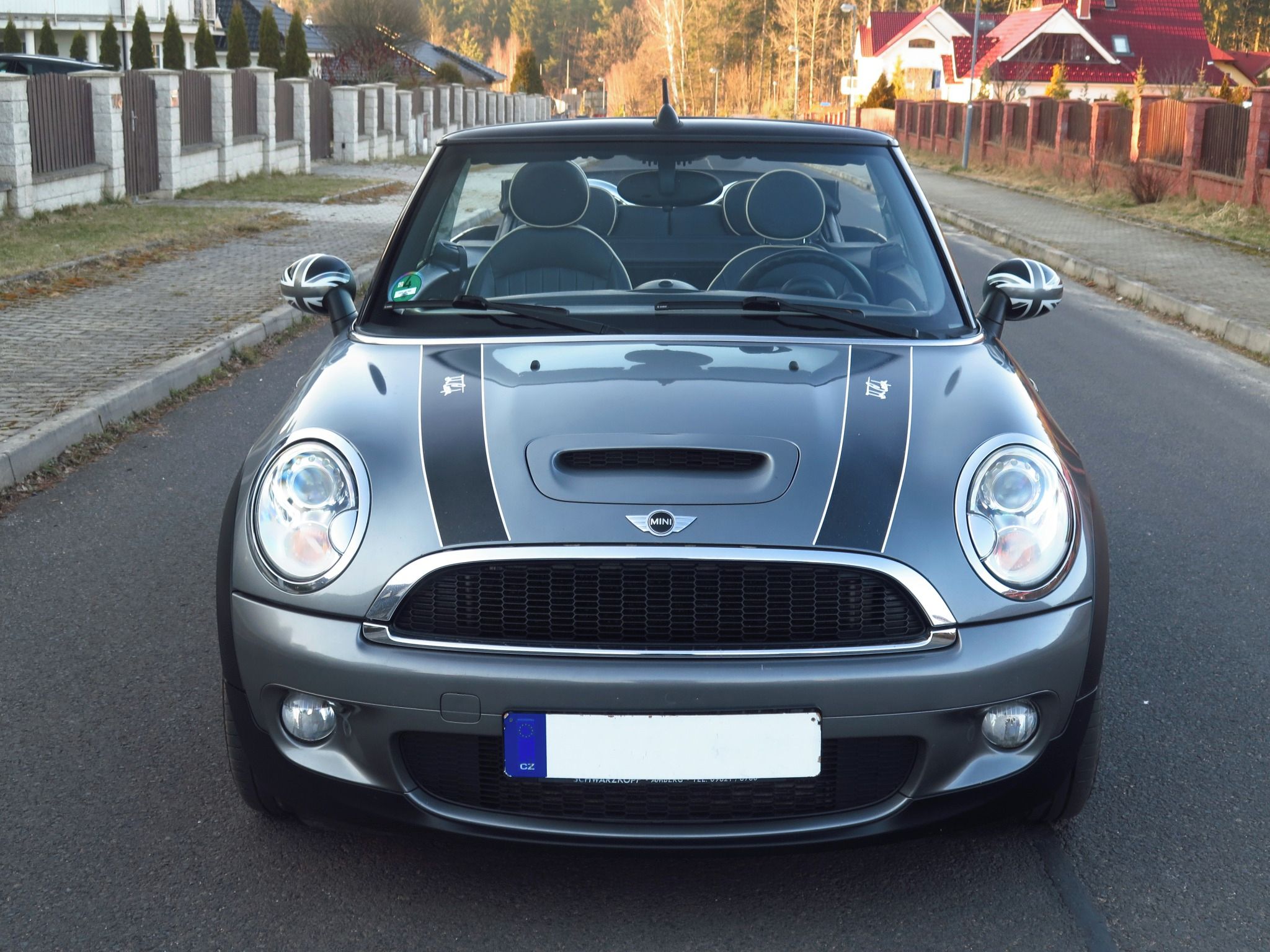 Mini Cooper S, 1.6i - Kůže // Navi // 128kW - fotka 2