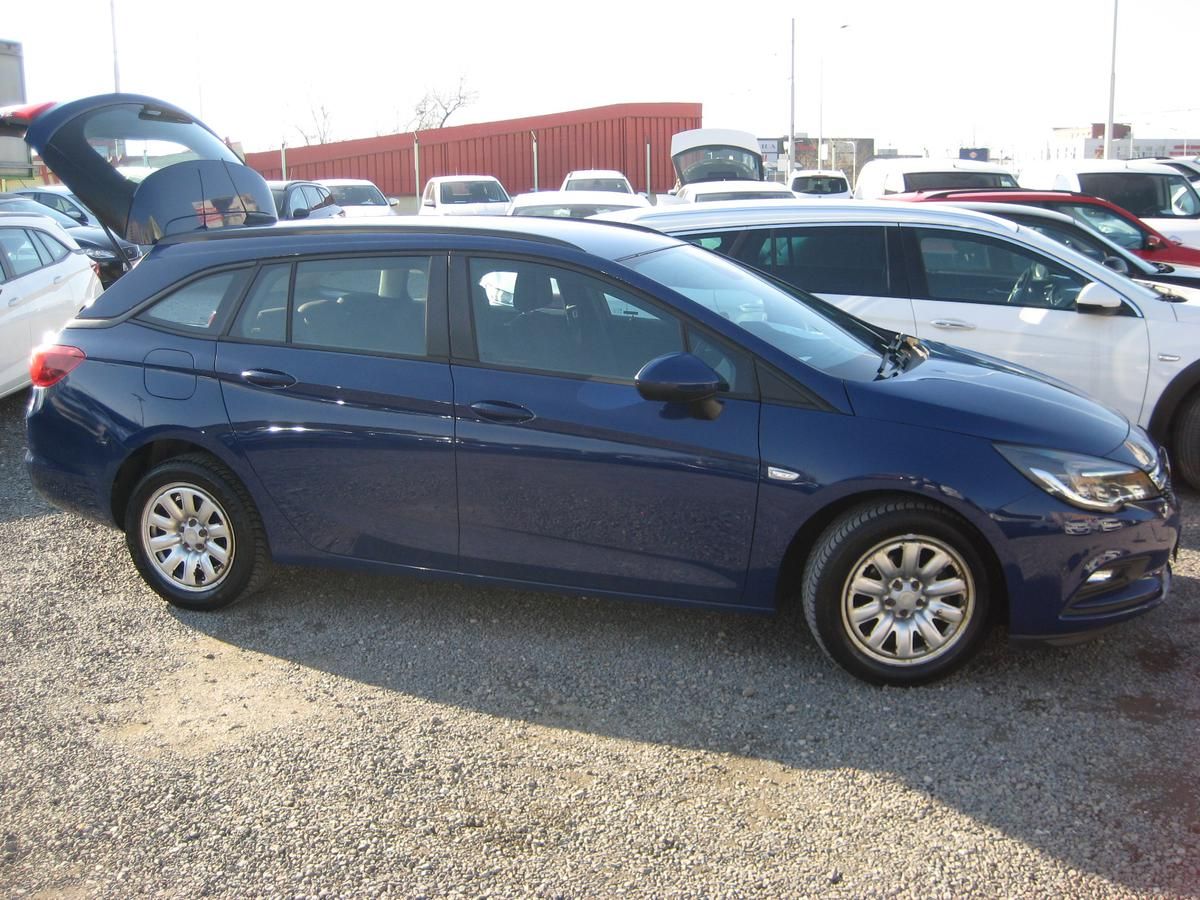 Opel Astra, 1.6 CDTi ENJOY Top DPH ČR !!! - fotka 4