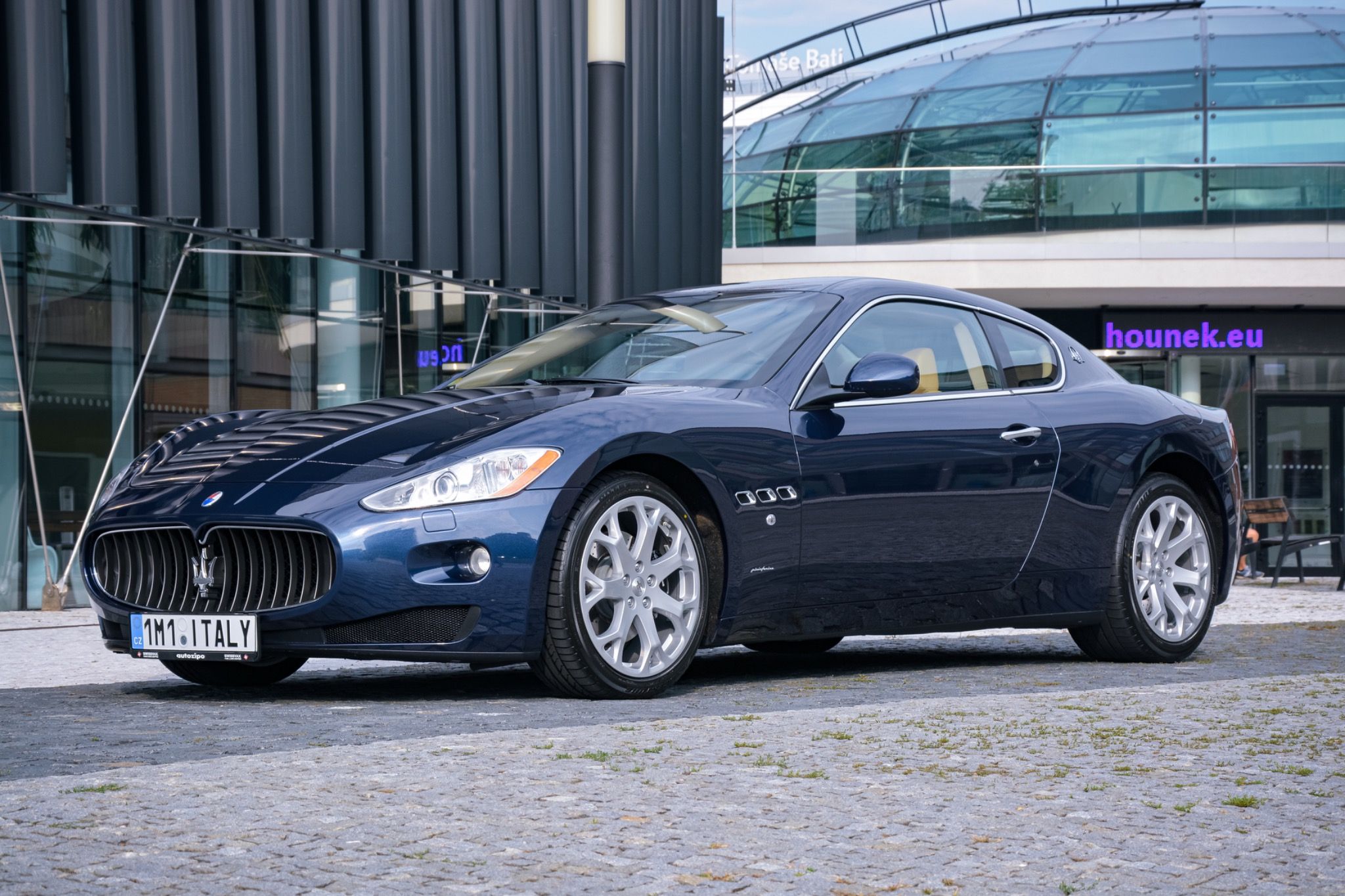 Maserati GranTurismo - fotka 4