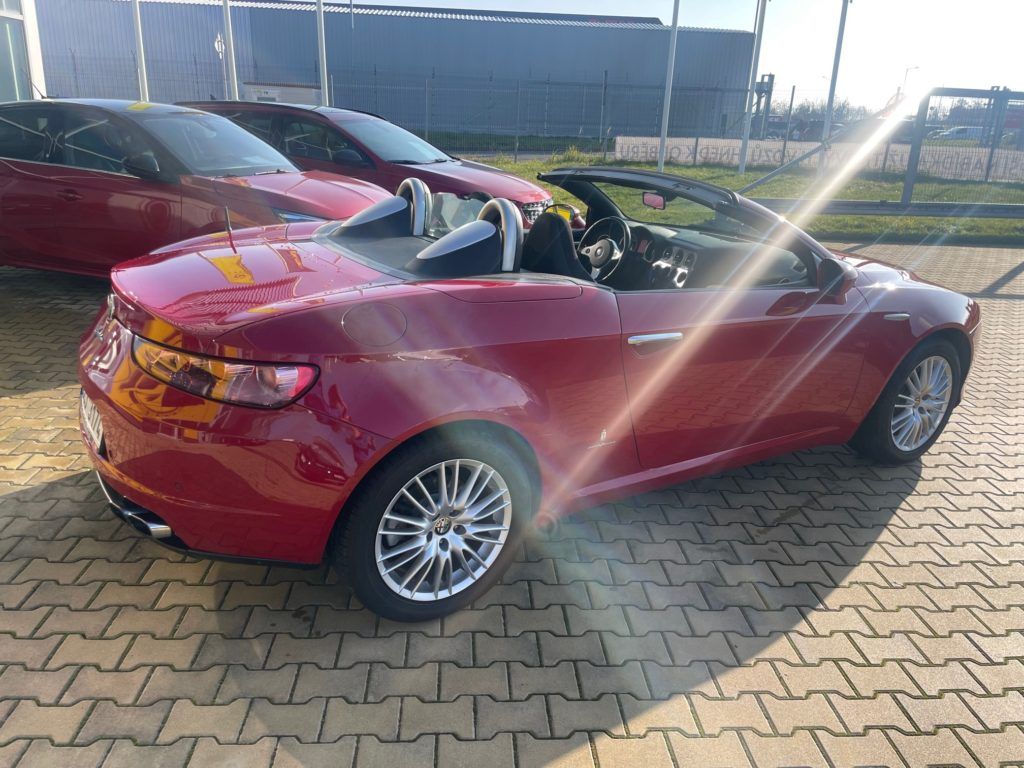 Alfa Romeo Spider, 2.4 JTD - fotka 6