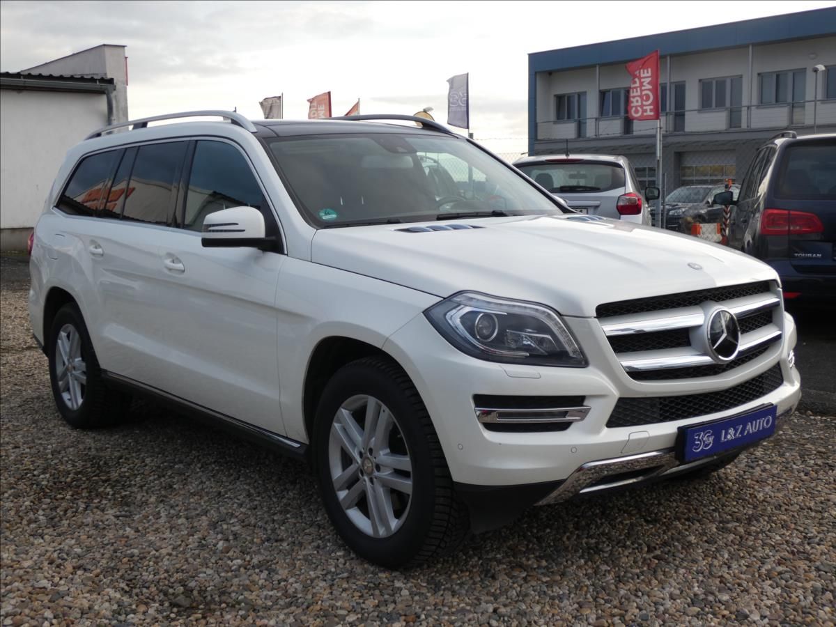 Mercedes-Benz GL, 3,0 GL 350 Bluetec 4Matic - fotka 3