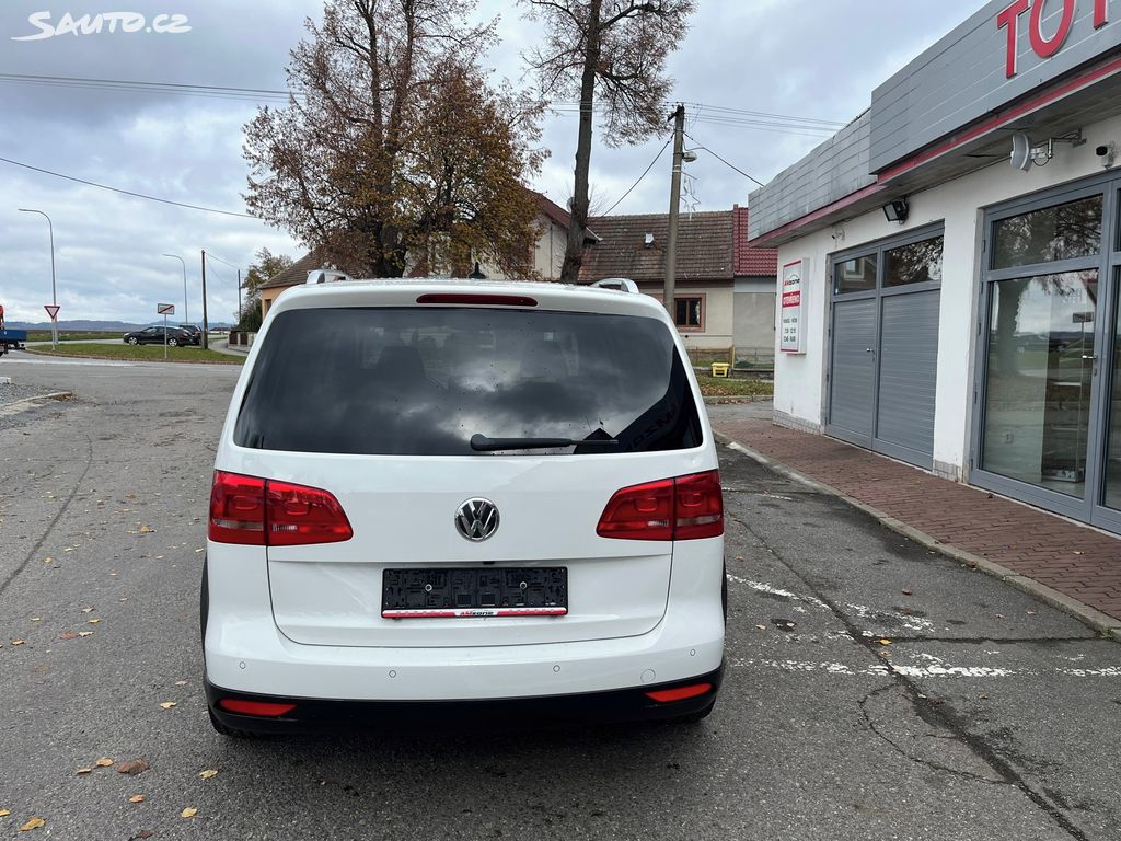 Volkswagen Touran, fotka 5