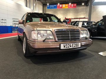 W 124 , 280E