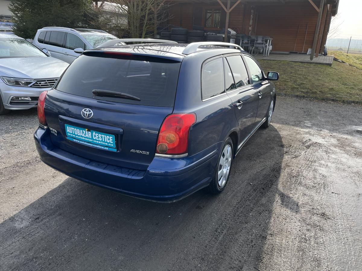 Toyota Avensis, 1.8 VVTI - fotka 5