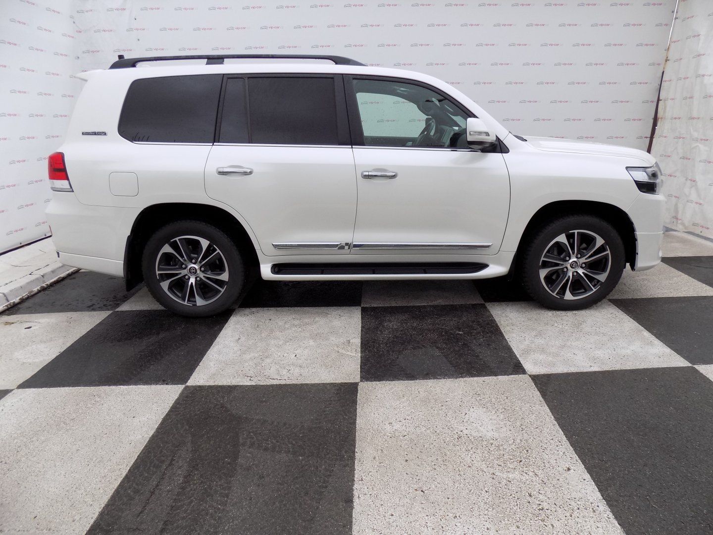 Toyota Land Cruiser, 200/4.5/V8/Executive Lounge/ - fotka 6