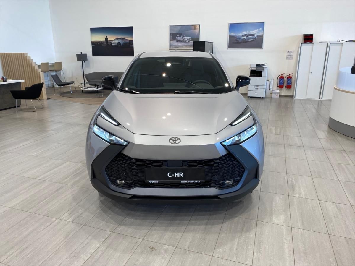 Toyota C-HR, 1,8 hybrid 140 koní  Style - fotka 2
