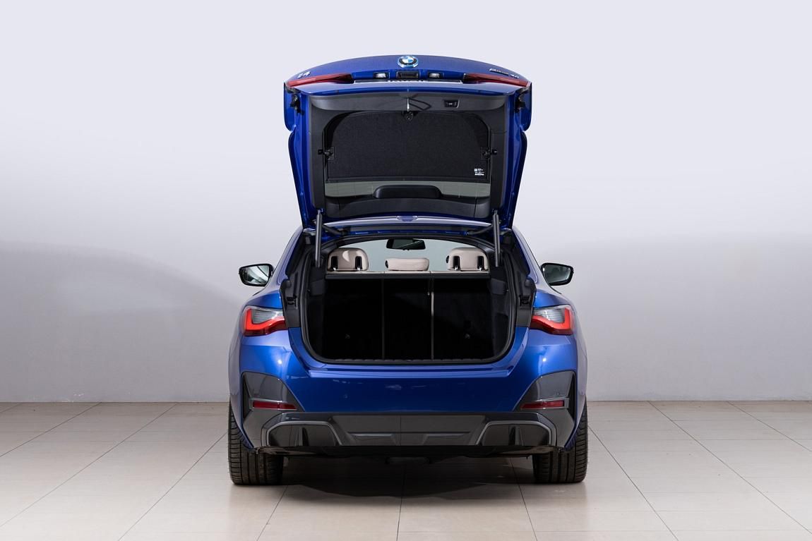 BMW i4, eDrive40 - fotka 4