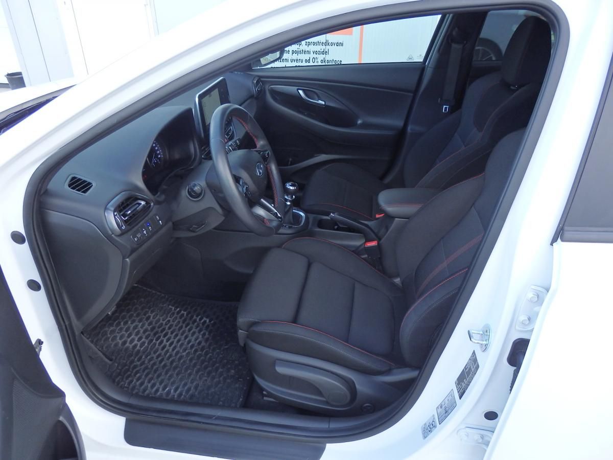 Hyundai i30, 1.5 T-GDi MHEV 48V N-LINE - fotka 6
