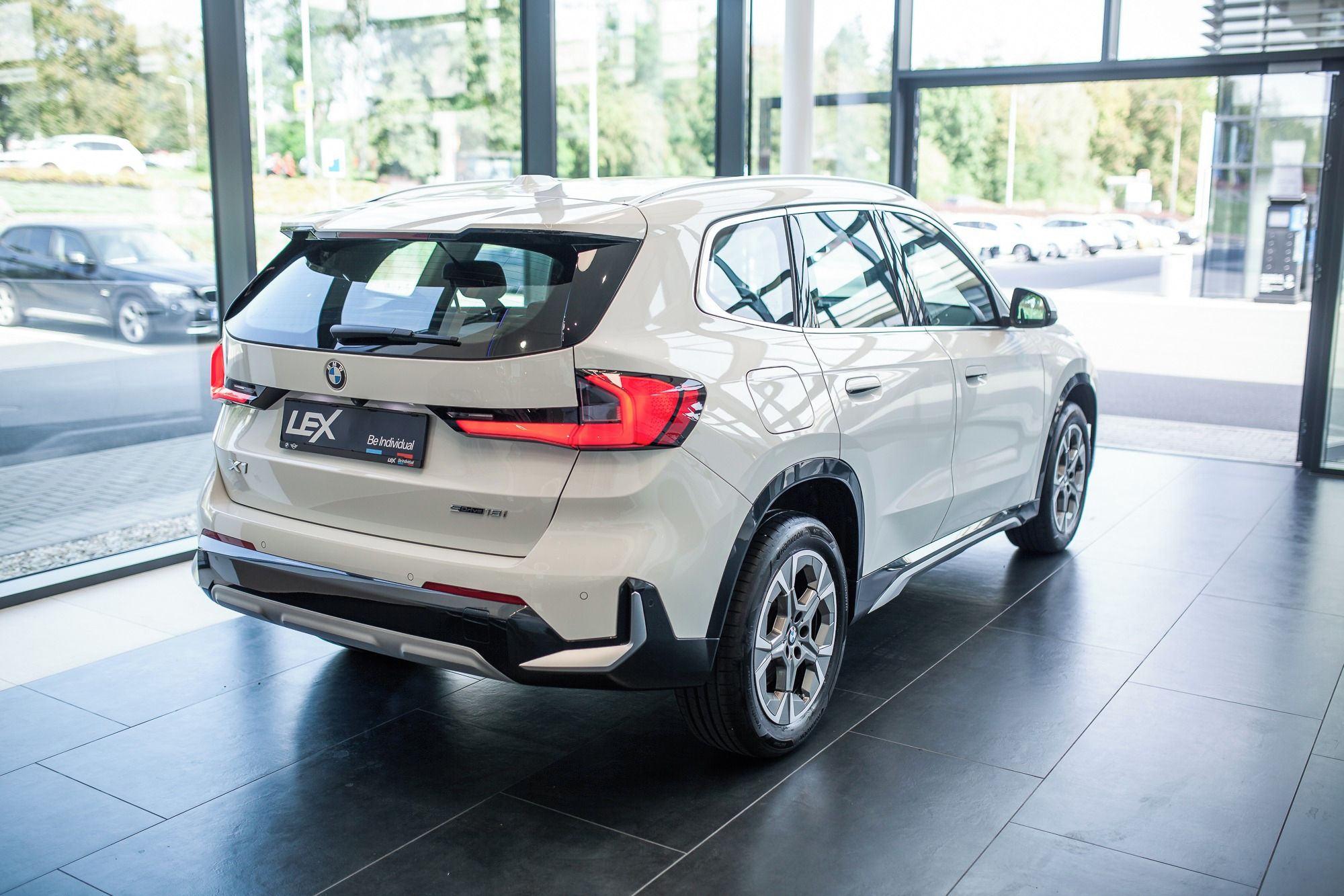 BMW X1, sDrive18i - fotka 3
