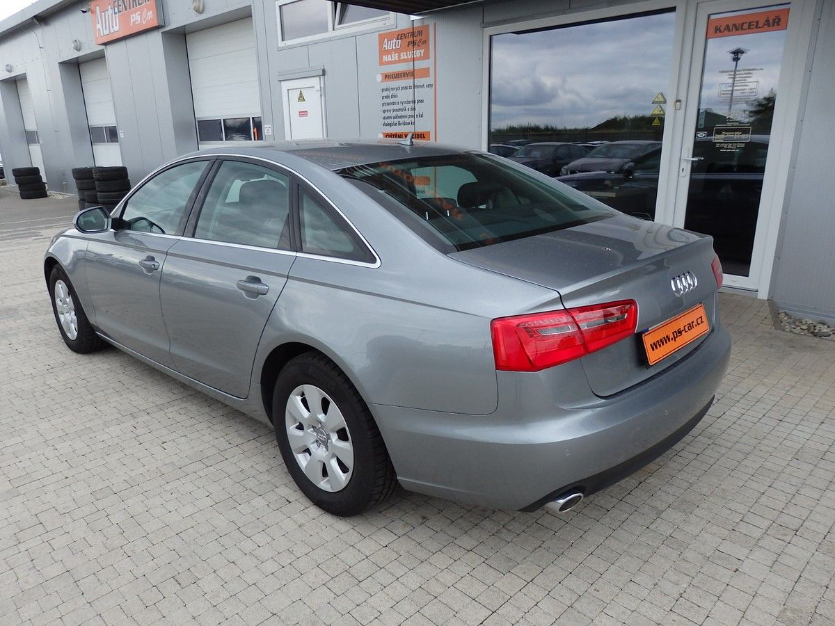 Audi A6, LIMOUSINE 3,0TDi 150kW SERVISK - fotka 5