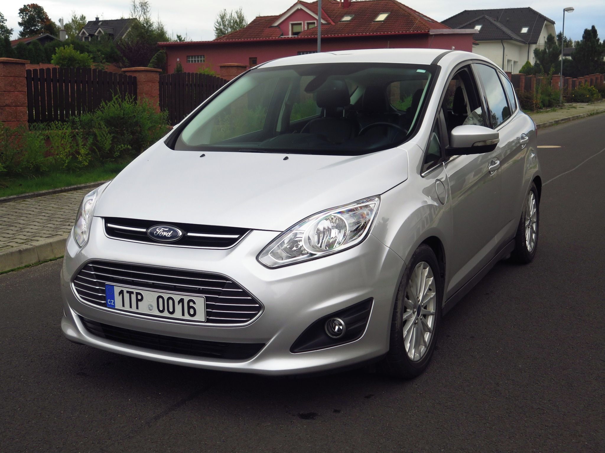 Ford C-MAX, PLUG-IN - Energi - Hybrid - fotka 3