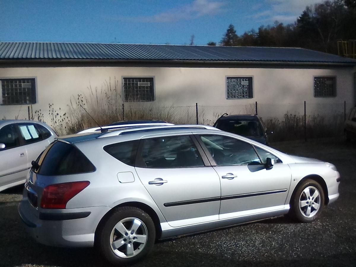 Peugeot 407, 2.0i 16V SW, nehavarované - fotka 3