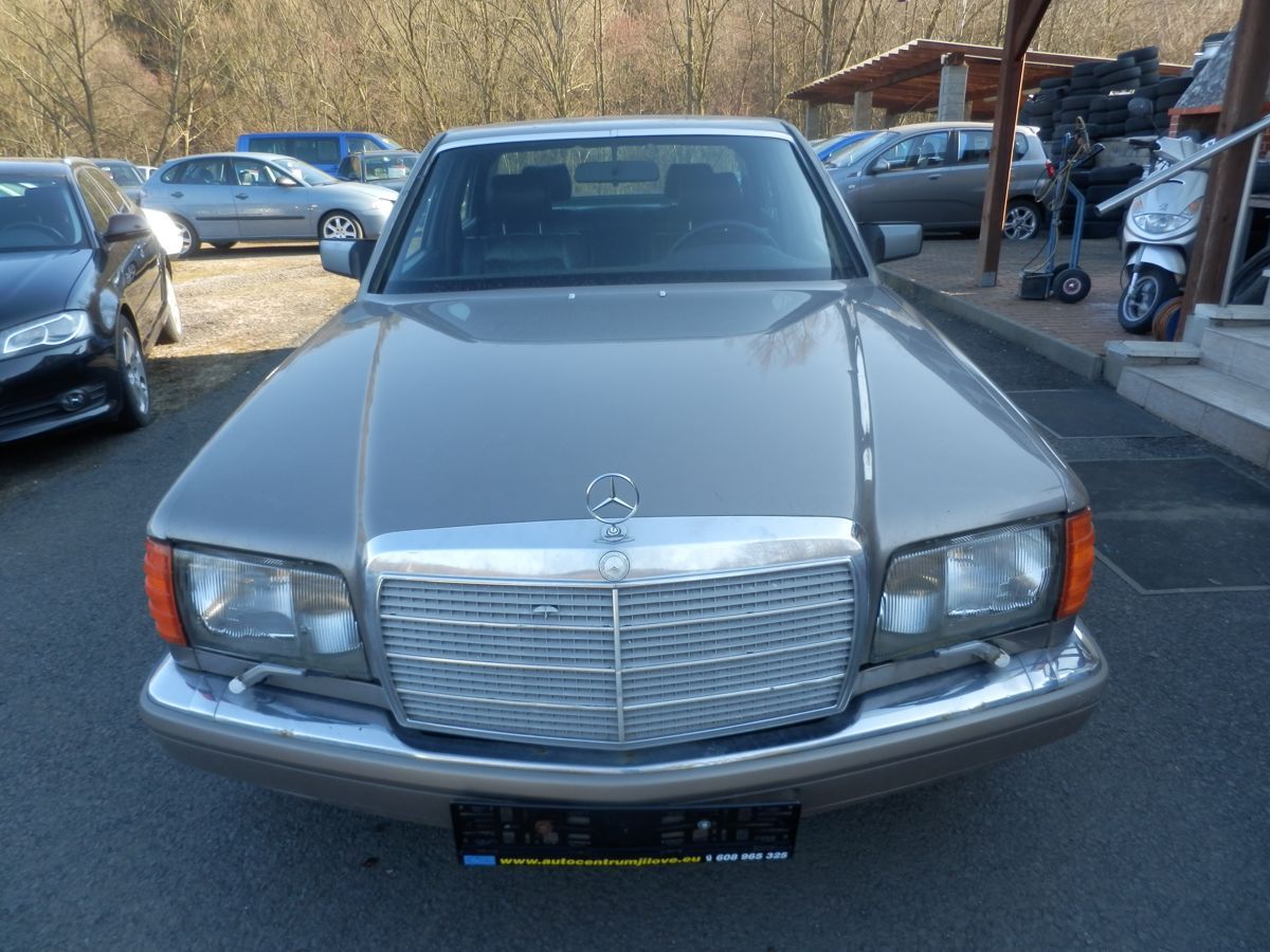 Mercedes-Benz 126, 300SE 3,0 132KW - fotka 3
