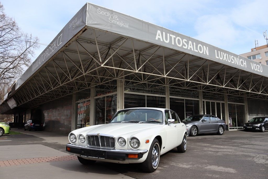 Jaguar XJ6, XJ6L 4.2 V6 125kW 1974