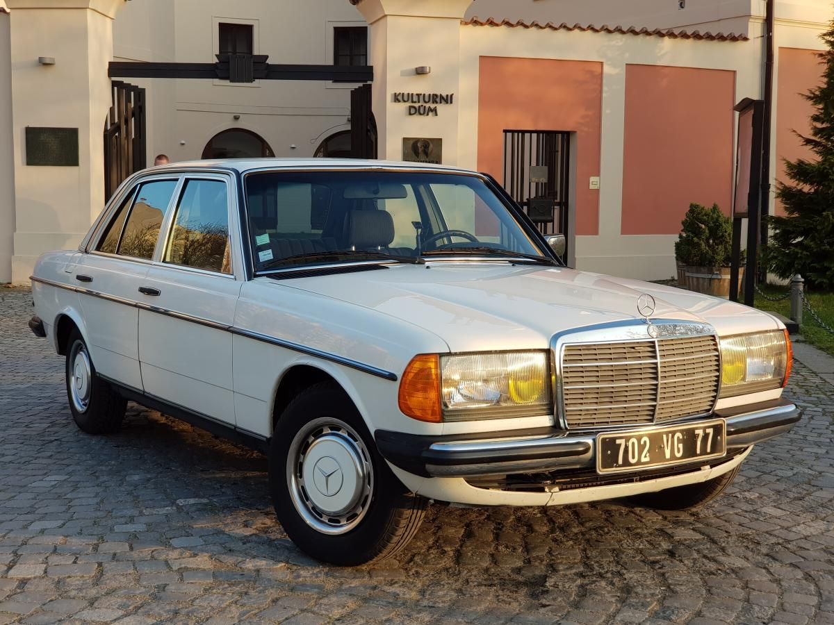 Mercedes-Benz, W123 200E 1.MAJ+originál stav! - fotka 5