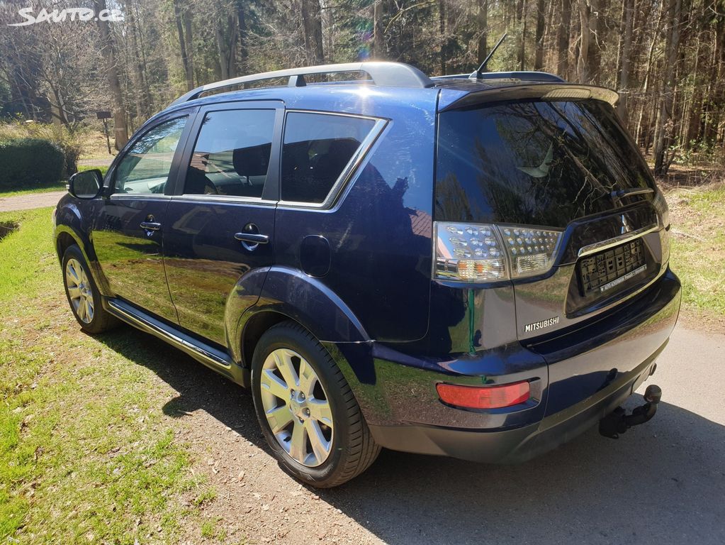 Mitsubishi Outlander 2.2 Di D 4wd Probleme Mitsubishi Outlander 2.2 DI-D MIVEC 4WD | Sauto.cz