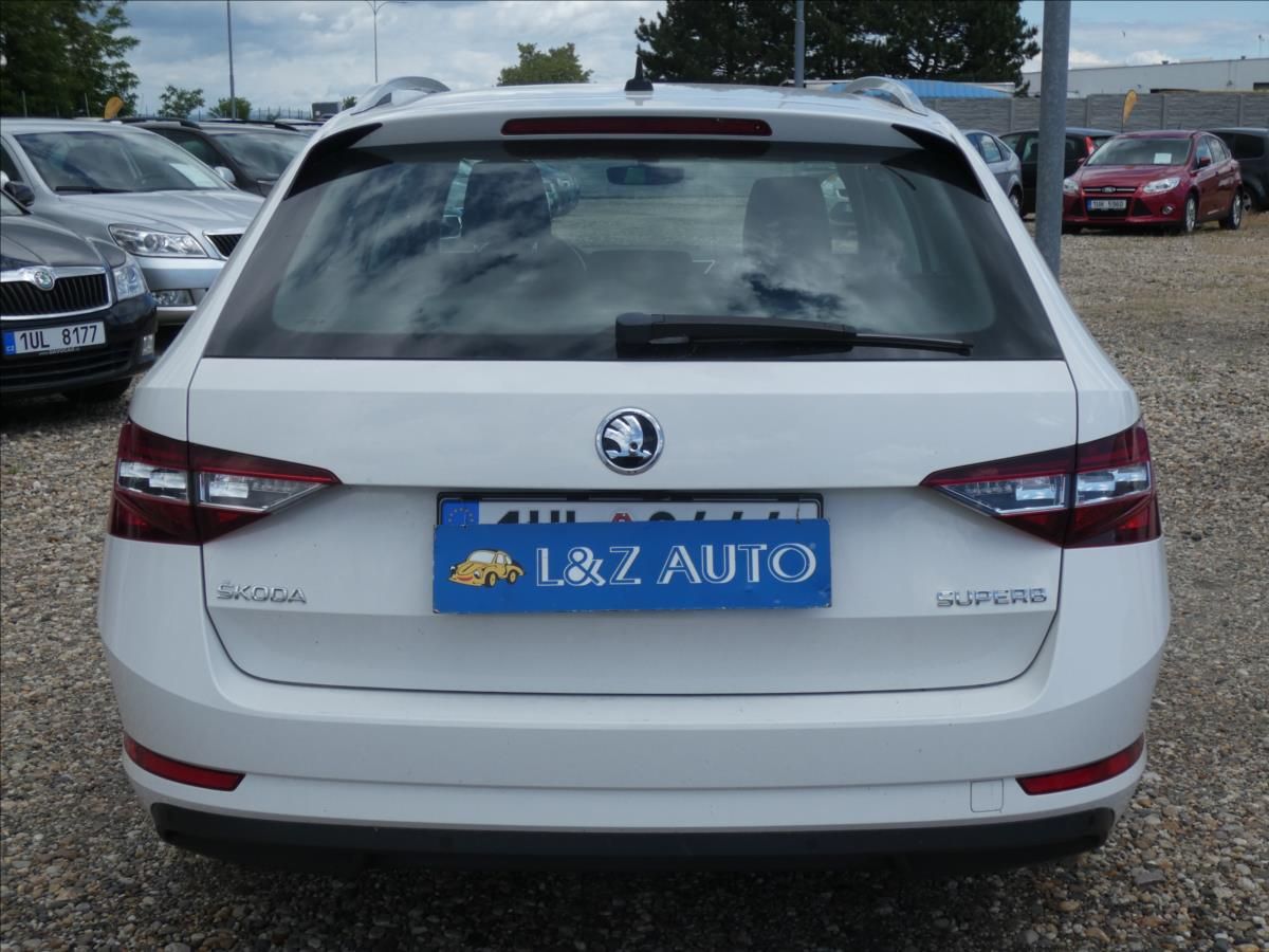 Škoda Superb, 2,0 TDI - fotka 5