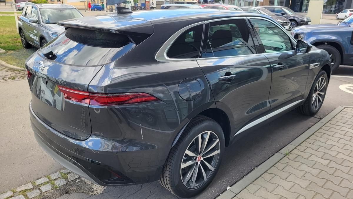 Jaguar F-Pace, 2,0 R-Dynamic SE D200 *AKCE* - fotka 5