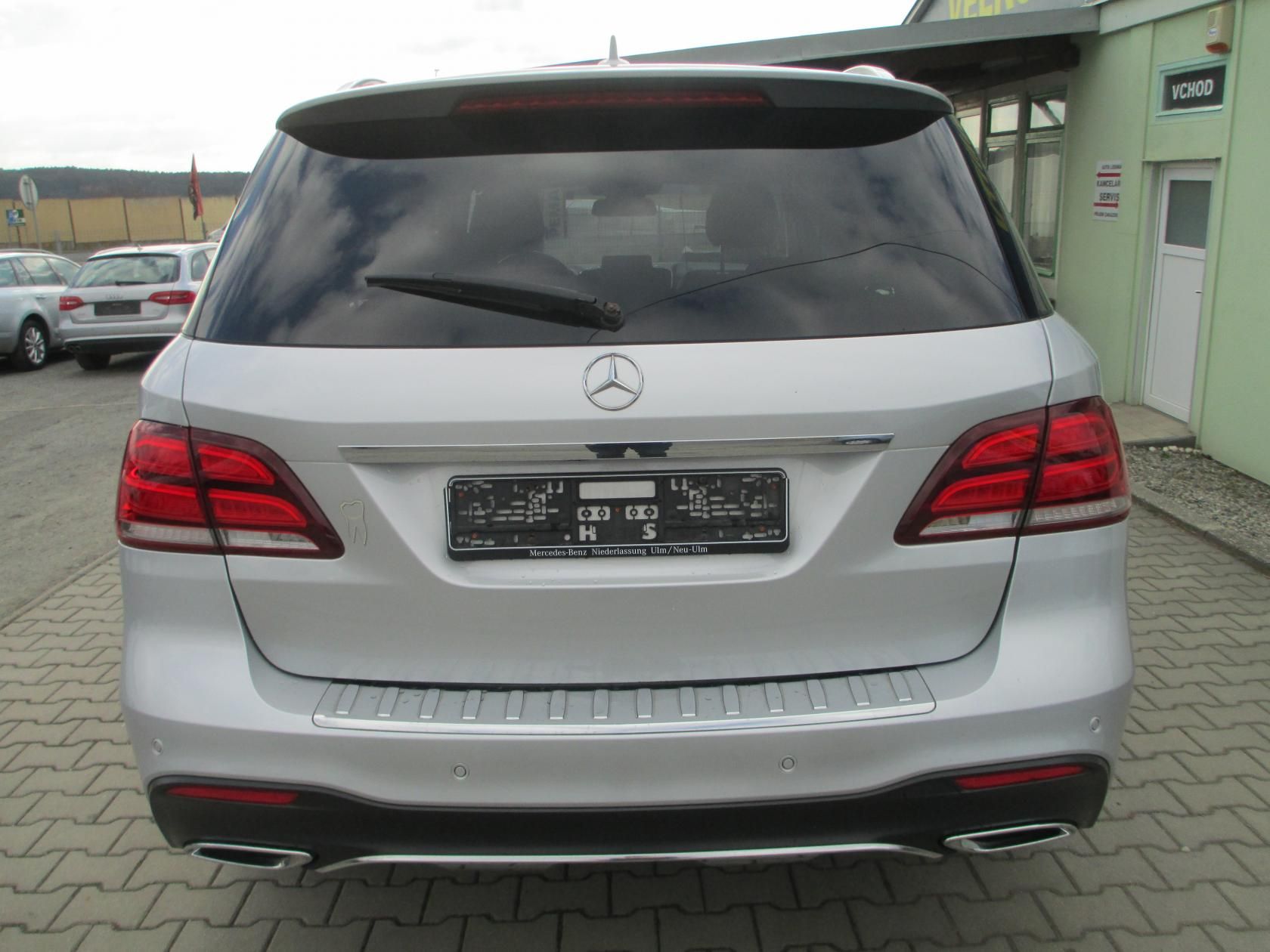 Mercedes-Benz GLE, 250d,150kW,AMG,WEBASTO,LED,DPH - fotka 5