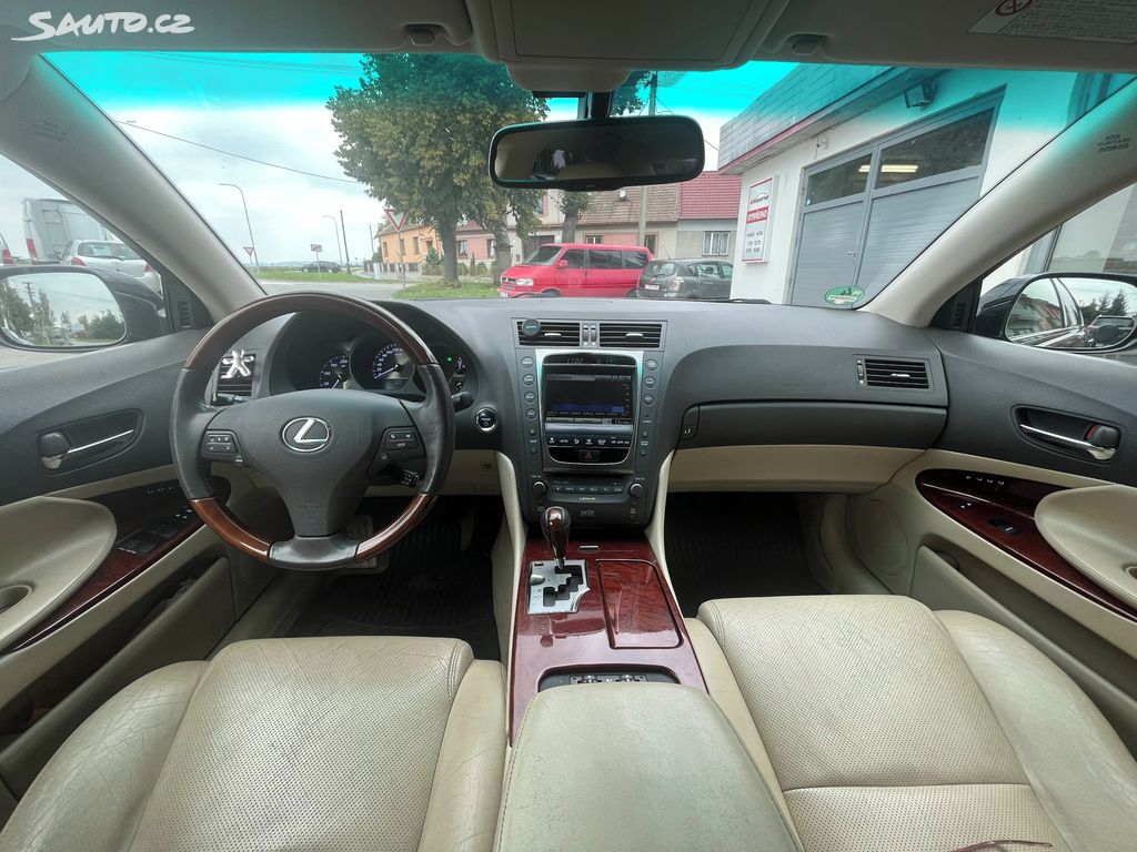 Lexus GS 450h, fotka 31
