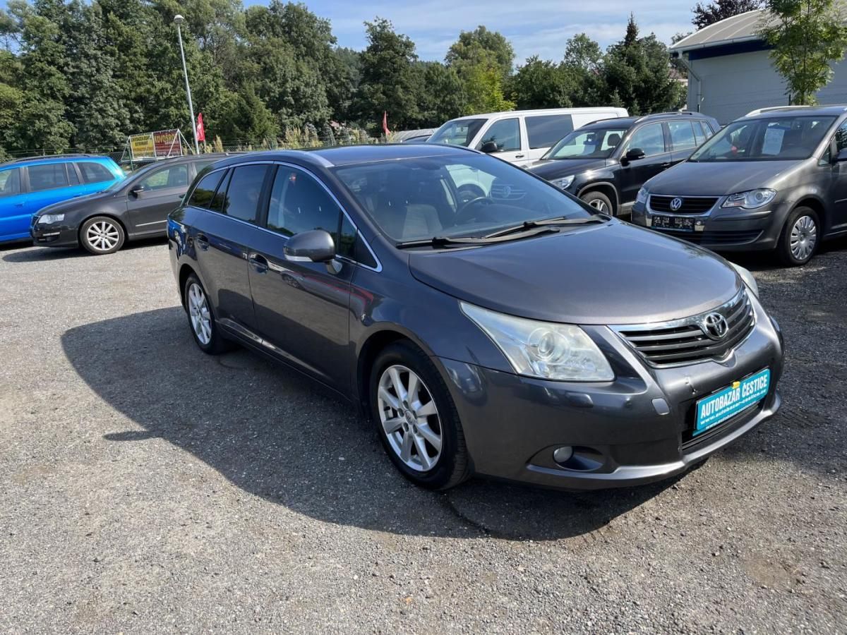 Toyota Avensis, 2.0 D 4-D - fotka 3