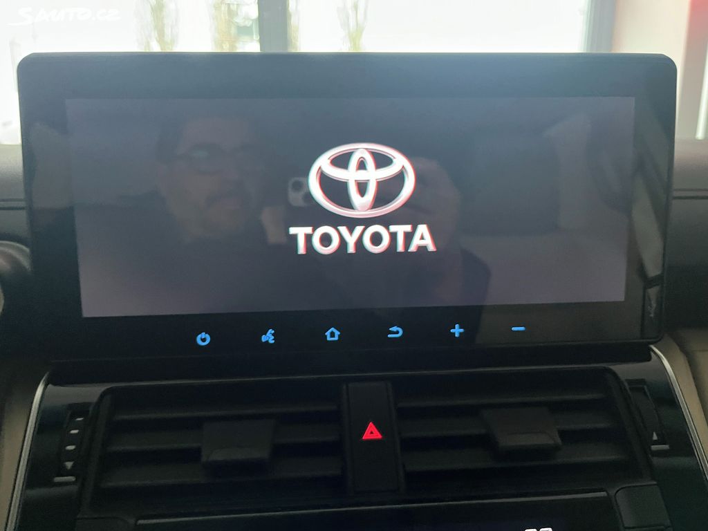 Toyota Land Cruiser 300, fotka 31