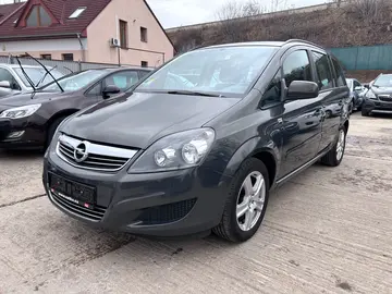 Opel Zafira, 1,8 16V 7 míst, tažné zařízení