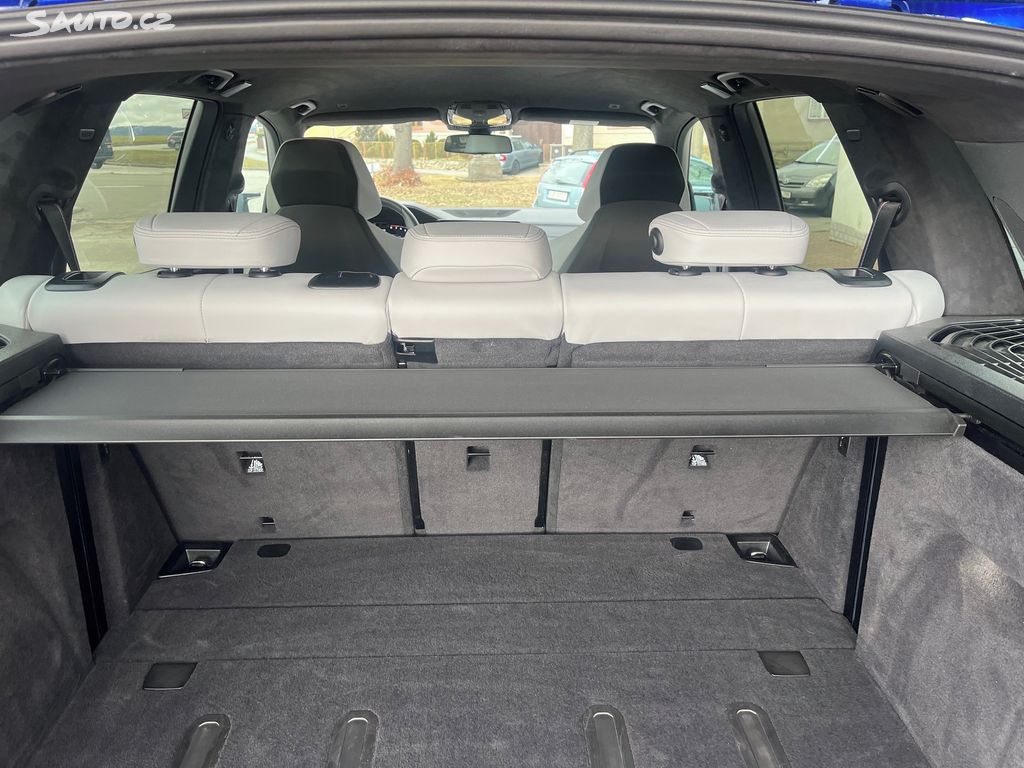 BMW X5, fotka 27