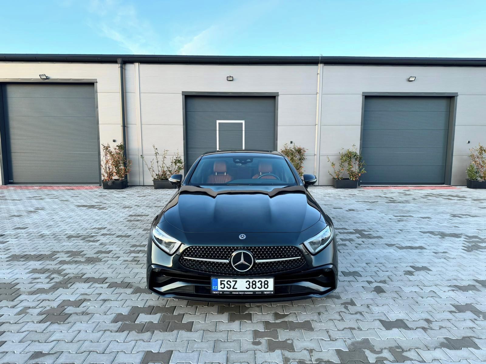 Mercedes-Benz CLS, 220d, AMG, Kamera 360° - fotka 2