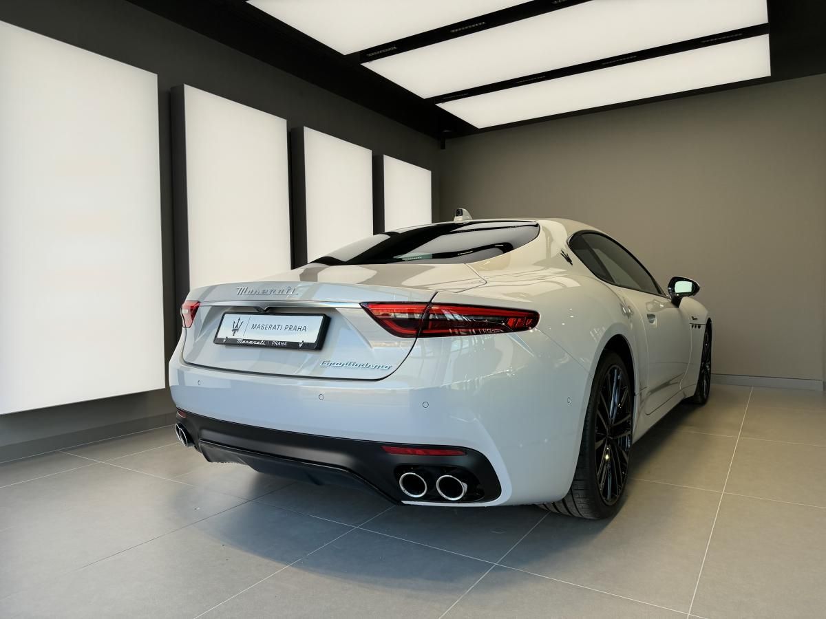 Maserati GranTurismo, Modena 490HP - fotka 6