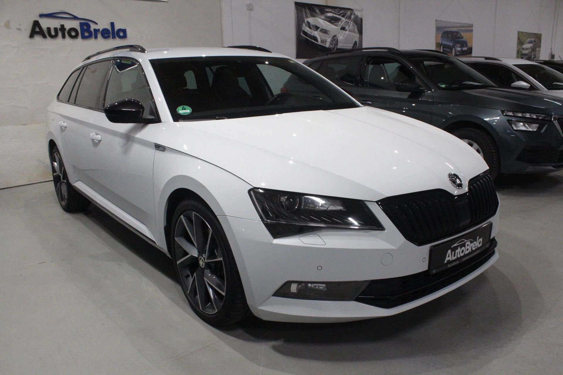 Škoda Superb, 2.0TDI DSG 4x4 SportLine 140kW