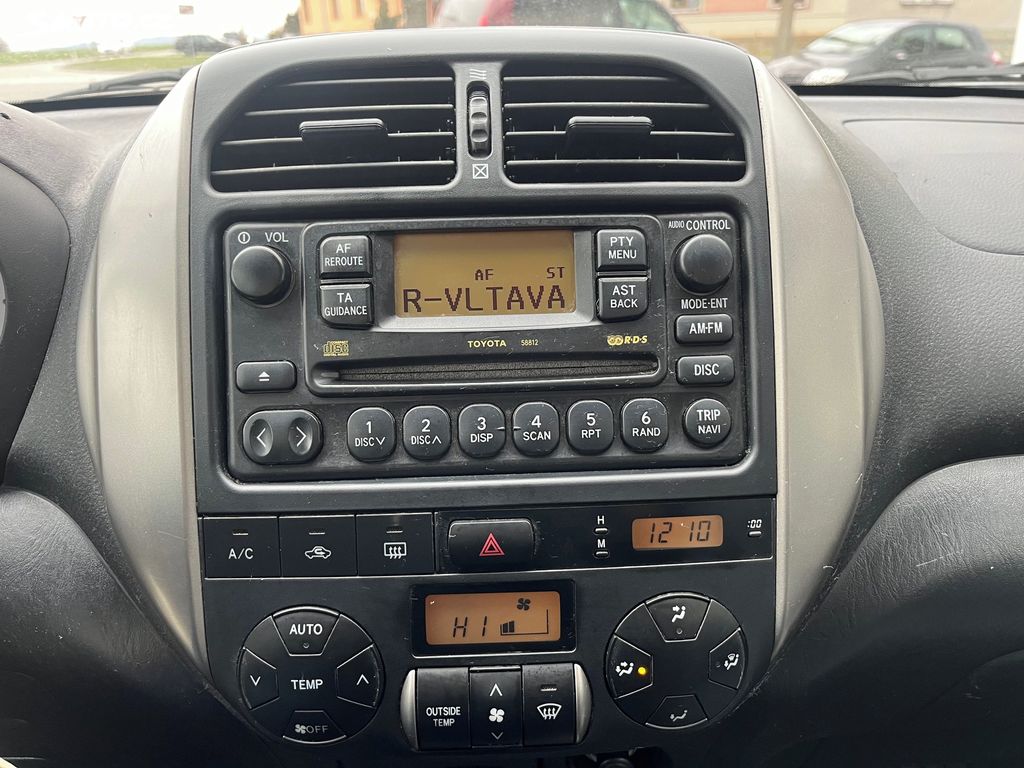 Toyota Rav4, fotka 18