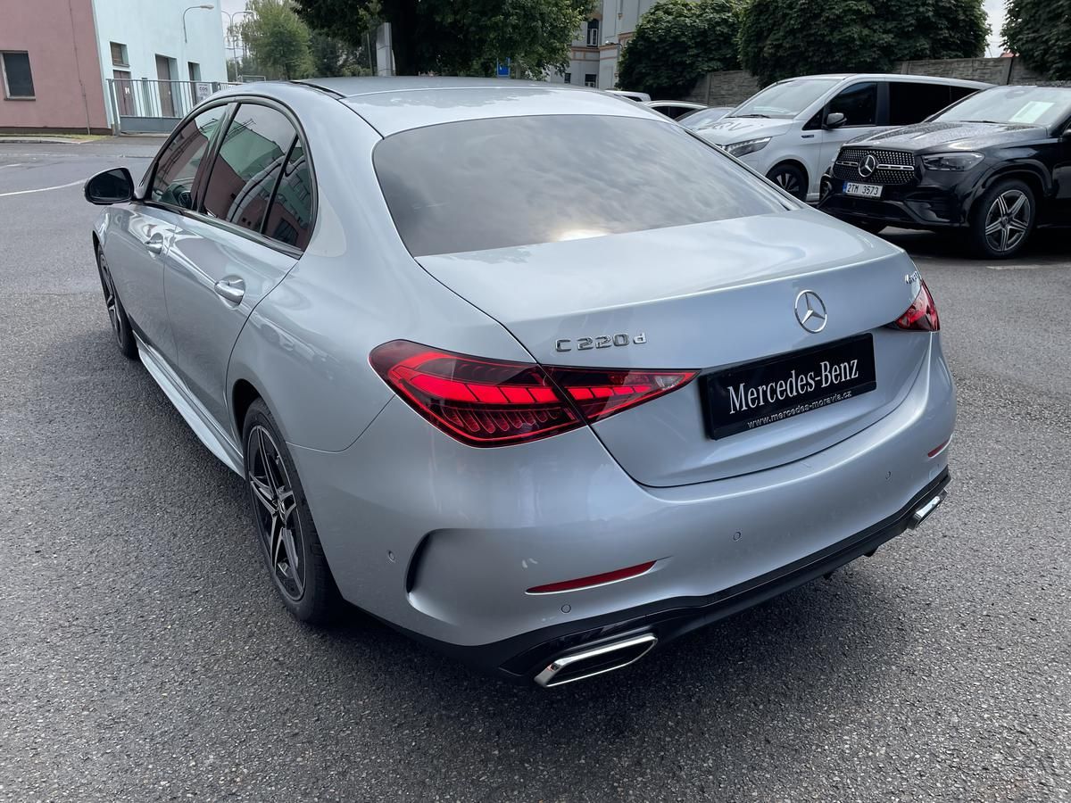 Mercedes-Benz Třídy C, C 220 d 4MATIC - fotka 4