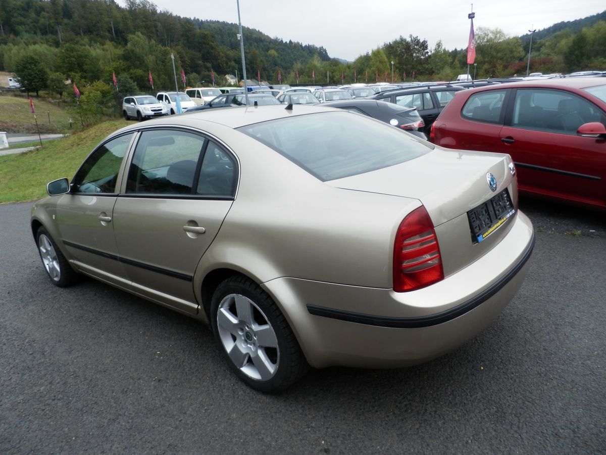 Škoda Superb, 1,9TDI 74KW DIGI-KLIMA - fotka 6