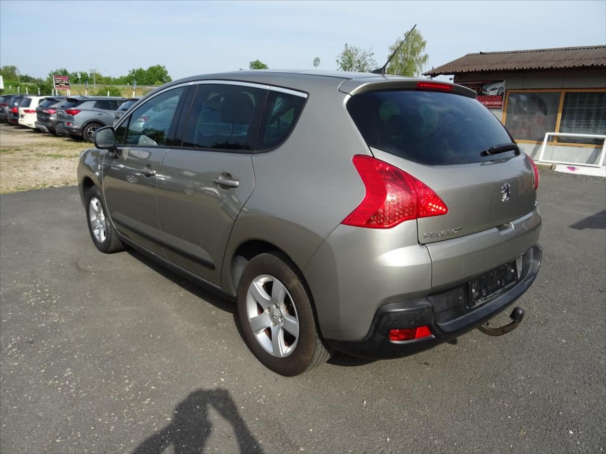 Peugeot 3008, 1,6 16V VTI 120 k Premium - fotka 5