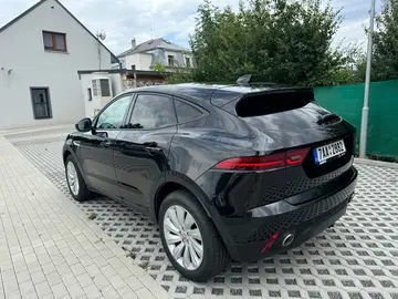 Jaguar E-Pace, 1.Maj CZ PANO