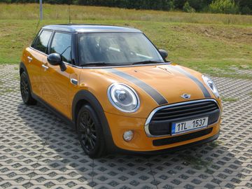 Obrázek k inzerátu: Mini Cooper, 1.5Ti AUT. Koup.Č.R. !! DPH !!