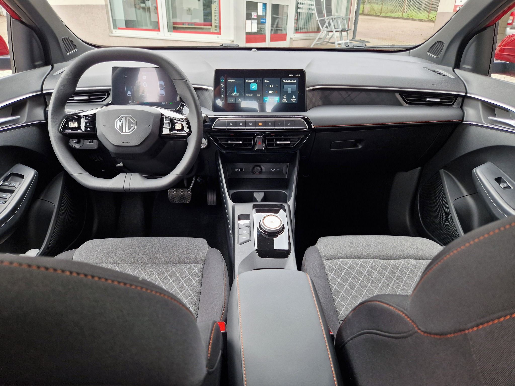 MG MG3, 1.5 HYBRID+ EMOTION - fotka 4