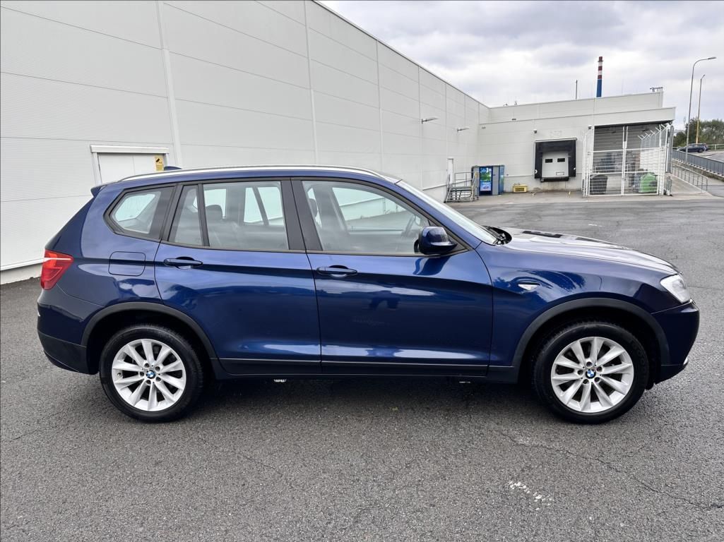 BMW X3, 2,0 4 x 4 20i NAVIGACE - fotka 3
