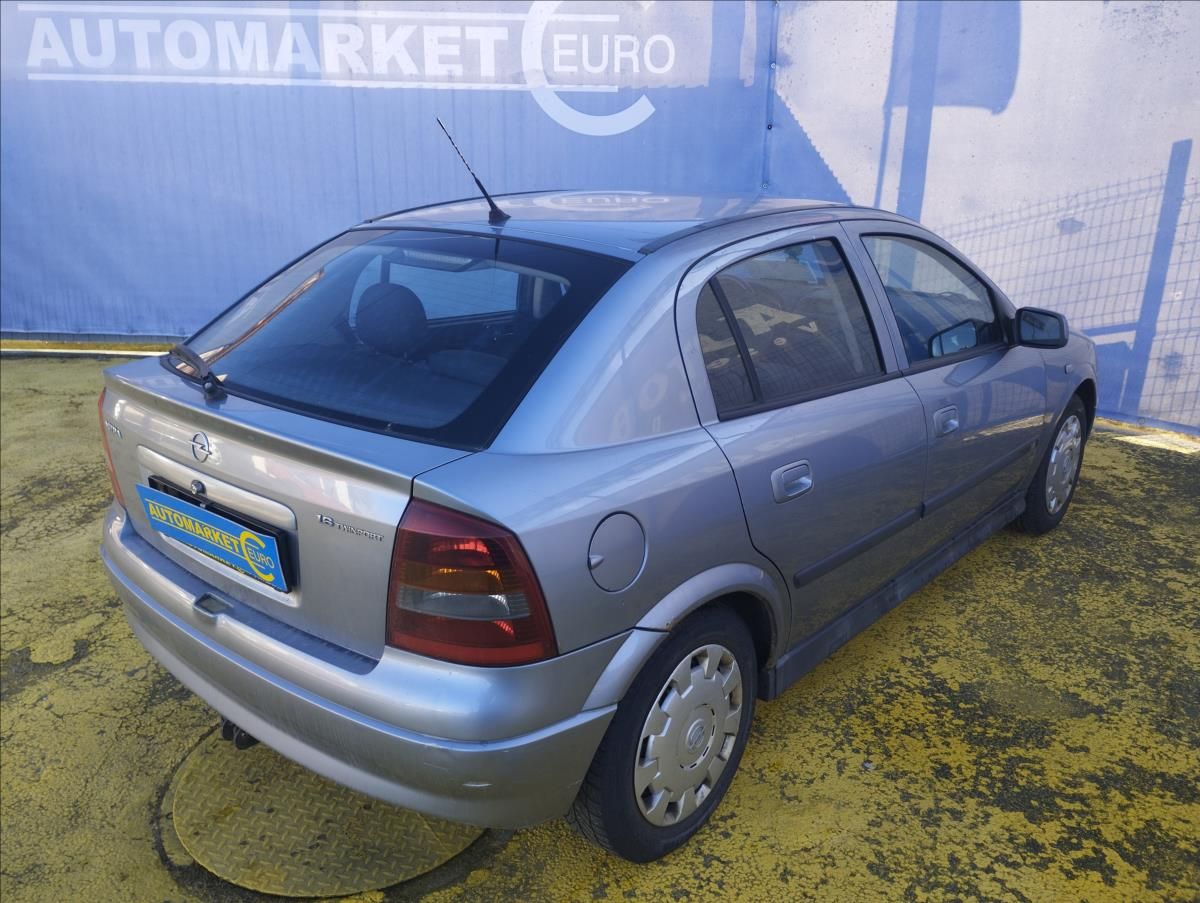 Opel Astra, 1,6 1.6 16V Sport - fotka 4